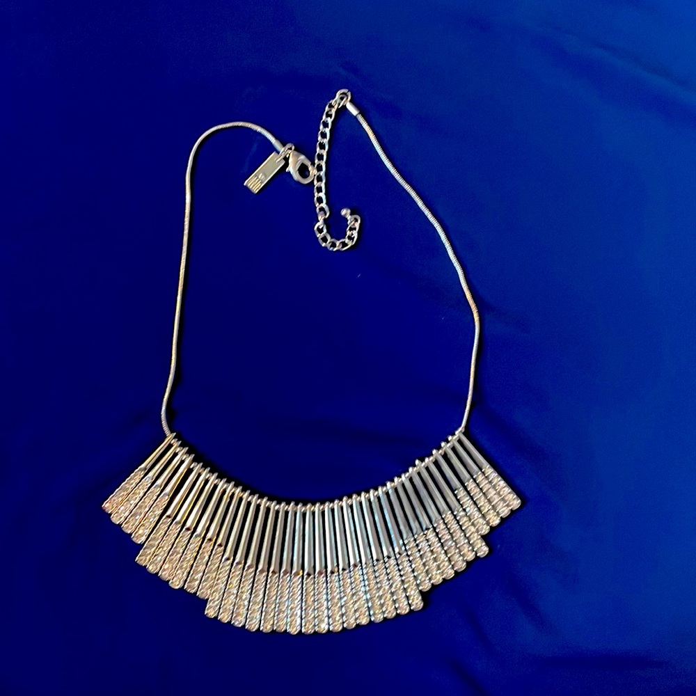 Silver rhinestone necklace